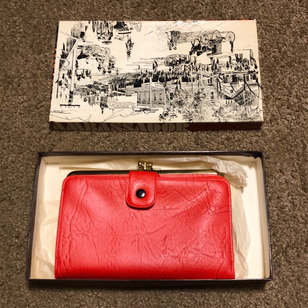 Vintage Ambassador Wallet